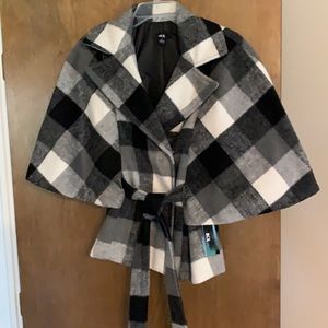 Plaid double breasted cinched-waist coat.